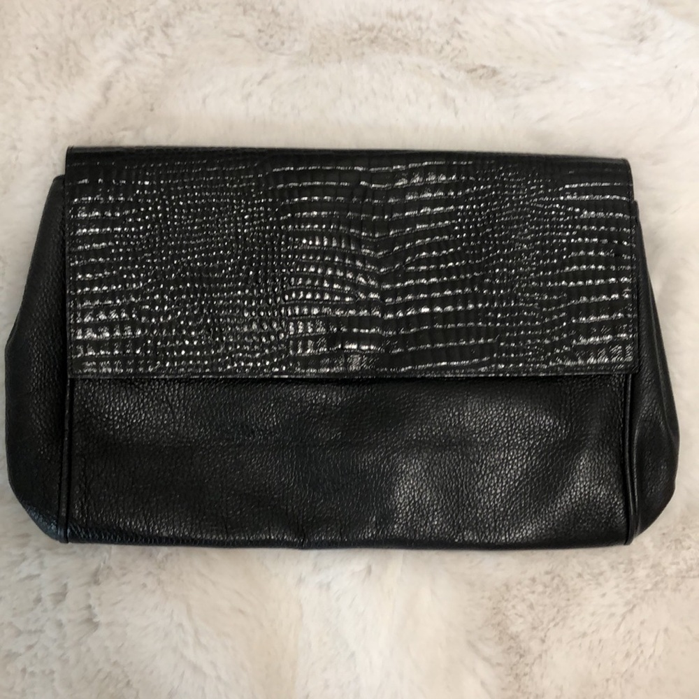 Vintage Fendi Authentic Black Leather Crossbody Bag - Picture 11 of 16